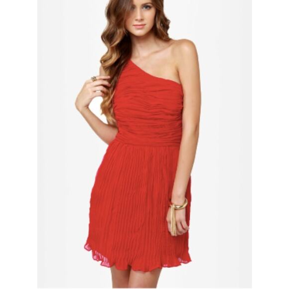 BB Dakota Lewiston One Shoulder Red Mini Dress - Picture 1 of 7